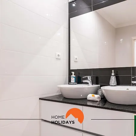 Apartment #089 Largo Escola By Holidays